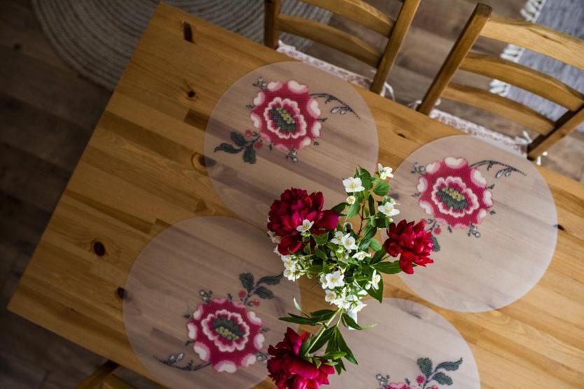 Vagi Apartment Sarvar Luaran gambar